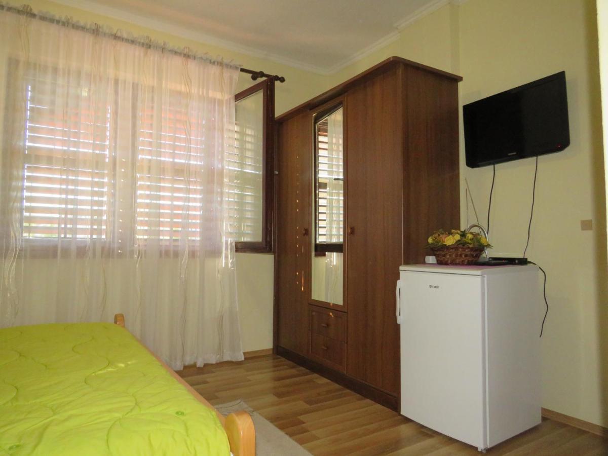 Guest House Ruza Korenica Zewnętrze zdjęcie